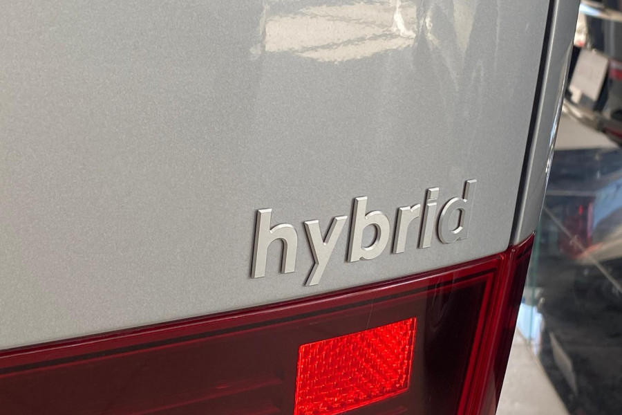 2025 Hyundai Santa Fe MX5.V1 Hybrid SUV Image 7