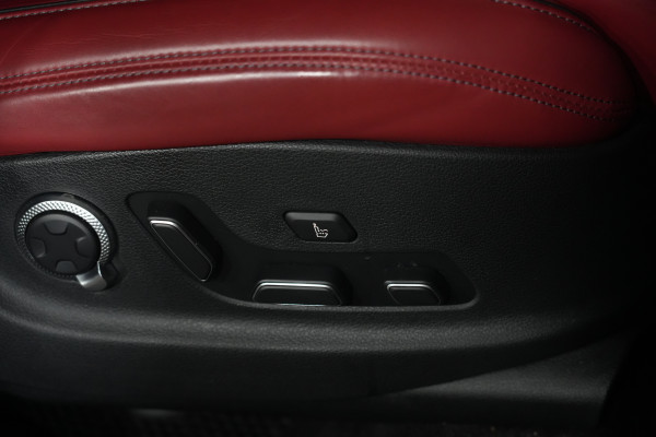 2023 Genesis GV70 2.5t Awd SUV Image 31
