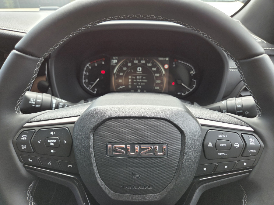 2025 MY25.5 Isuzu MU-X RJ LS-T SUV Image 13