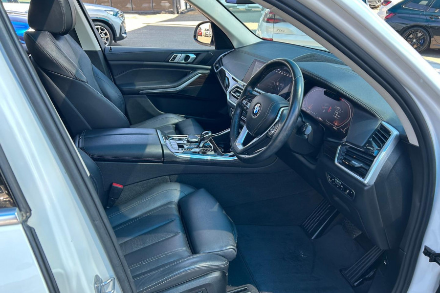 2019 BMW X5 G05 xDrive30d SUV Image 7