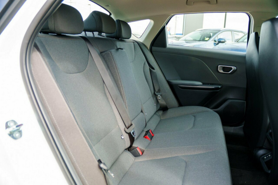 2025 Kia K4 CL4m Sport Sedan Image 9