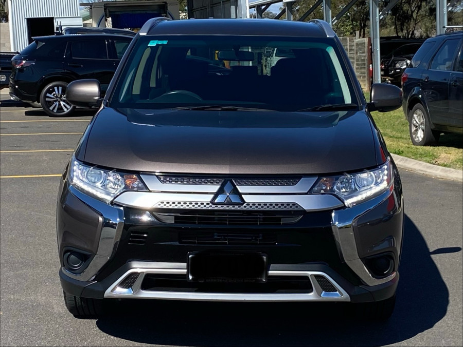 2019 Mitsubishi Outlander ZL ES SUV Image 2