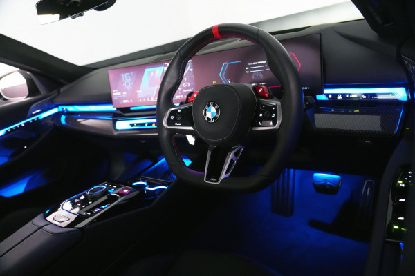 2025 BMW M5 Touring SUV Image 28