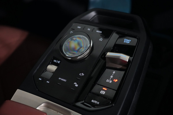 2023 BMW iX xDrive40 Sport SUV Image 17