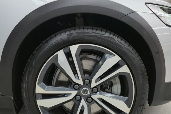 2021 MY22 Volvo V60 Cross Country Z Series B5 Wagon Image 8