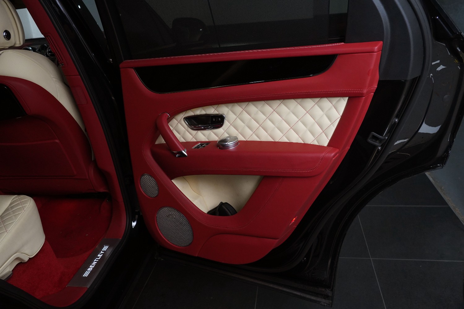 2016 Bentley Bentayga First Edition W12  SUV Image 55