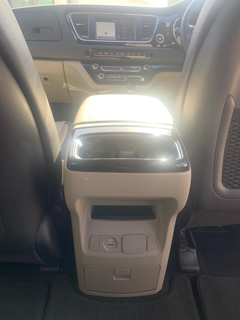 2020 Kia Carnival YP SLi Van Image 25