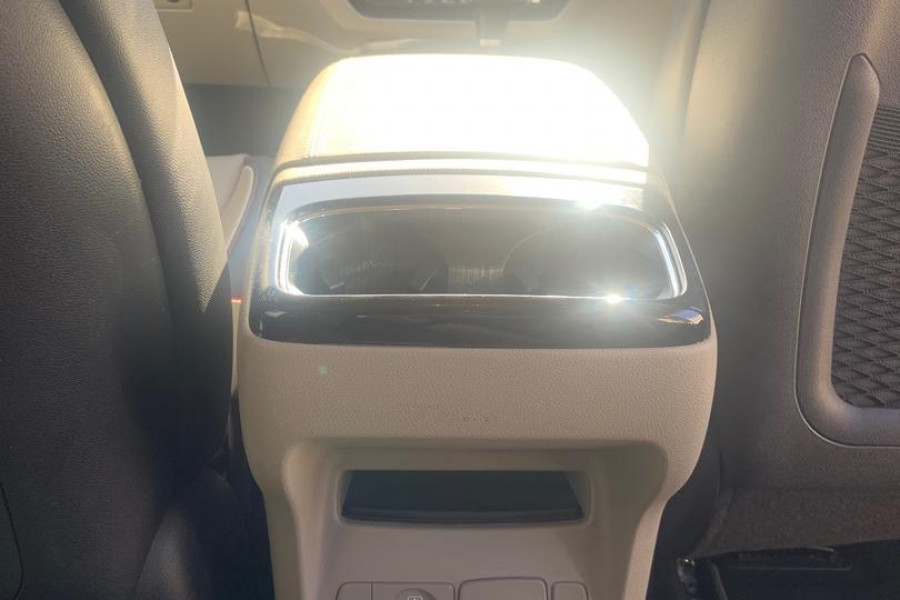 2020 Kia Carnival YP SLi Van Image 25