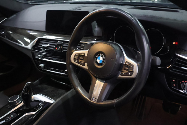 2017 BMW 5 Series G30 530i M Sport Sedan image 13