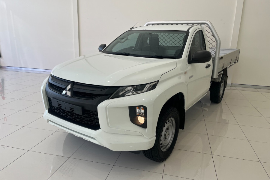 2019 Mitsubishi Triton MR GLX Cab Chassis Image 6