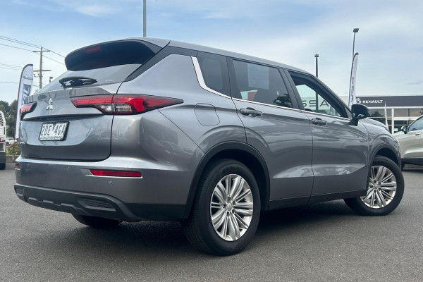 2022 Mitsubishi Outlander ZM ES SUV Image 8