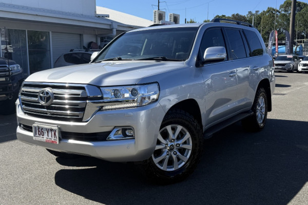2019 Toyota LandCruiser VDJ200R VX SUV Image 2