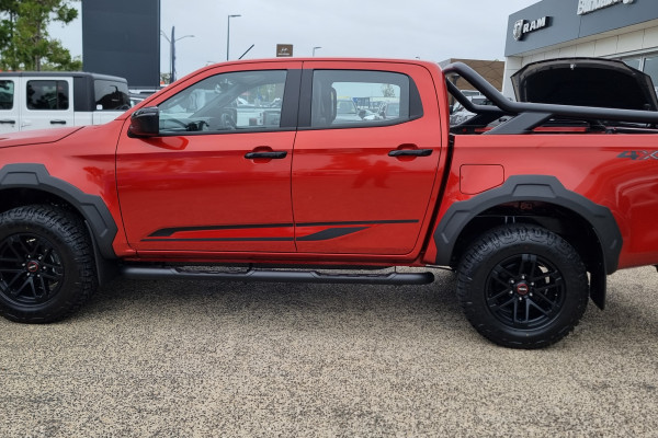 2026 Isuzu D-MAX RG BLADE Ute Image 6
