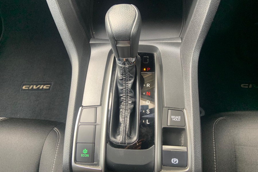 2020 Honda Civic 10th Gen VTi-S Hatch Image 26
