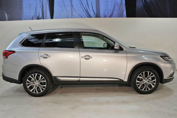 2015 MY16 Mitsubishi Outlander ZK XLS SUV Image 5