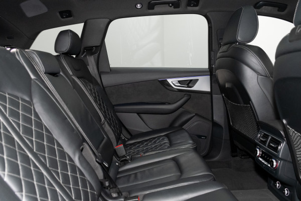 2019 Audi SQ7 TDI SUV image 3