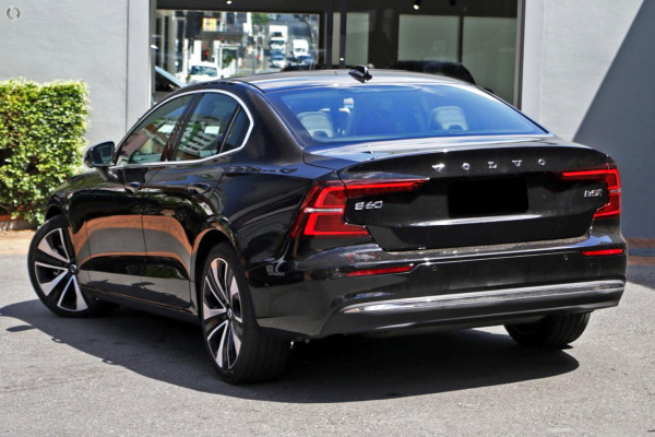 2024 MY25 Volvo S60  Ultra B5 Bright Sedan Image 4