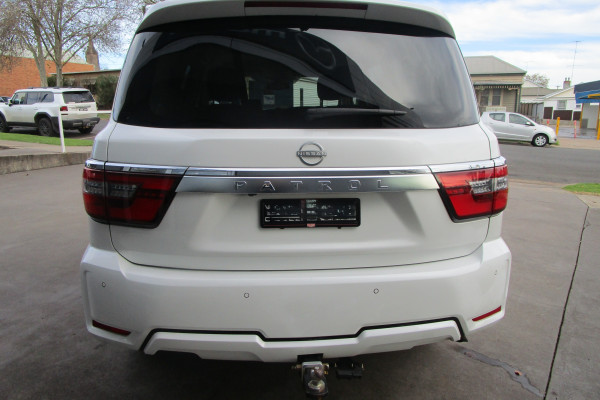 2022 Nissan Patrol PT4PATI22 Ti SUV Image 6