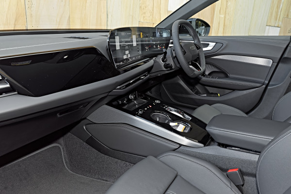 2026 Audi A5 e-hybrid S-Line 270Kw | Quattro Wagon image 8
