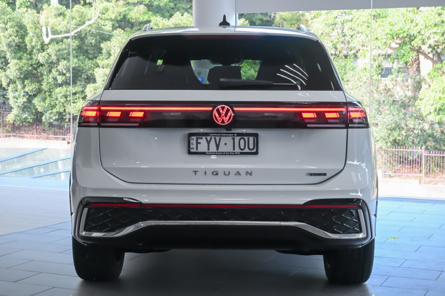 2025 Volkswagen Tiguan CT 150TSI R-Line SUV Image 5