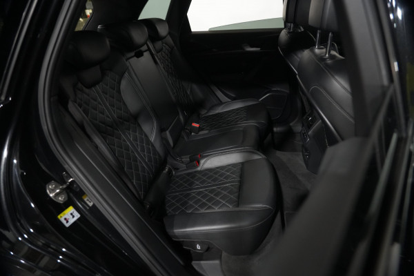 2020 Audi SQ5 FY  SUV image 32
