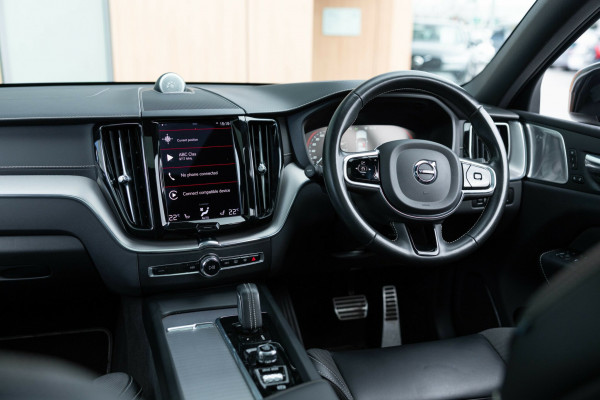 2021 Volvo XC60 UZ T8 Polestar SUV Image 12
