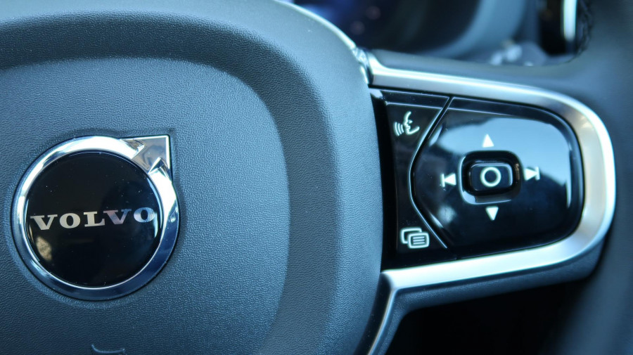 2025 MY26 Volvo XC60 UZ Plus T8 Plug-in Hybrid Dark SUV Image 26