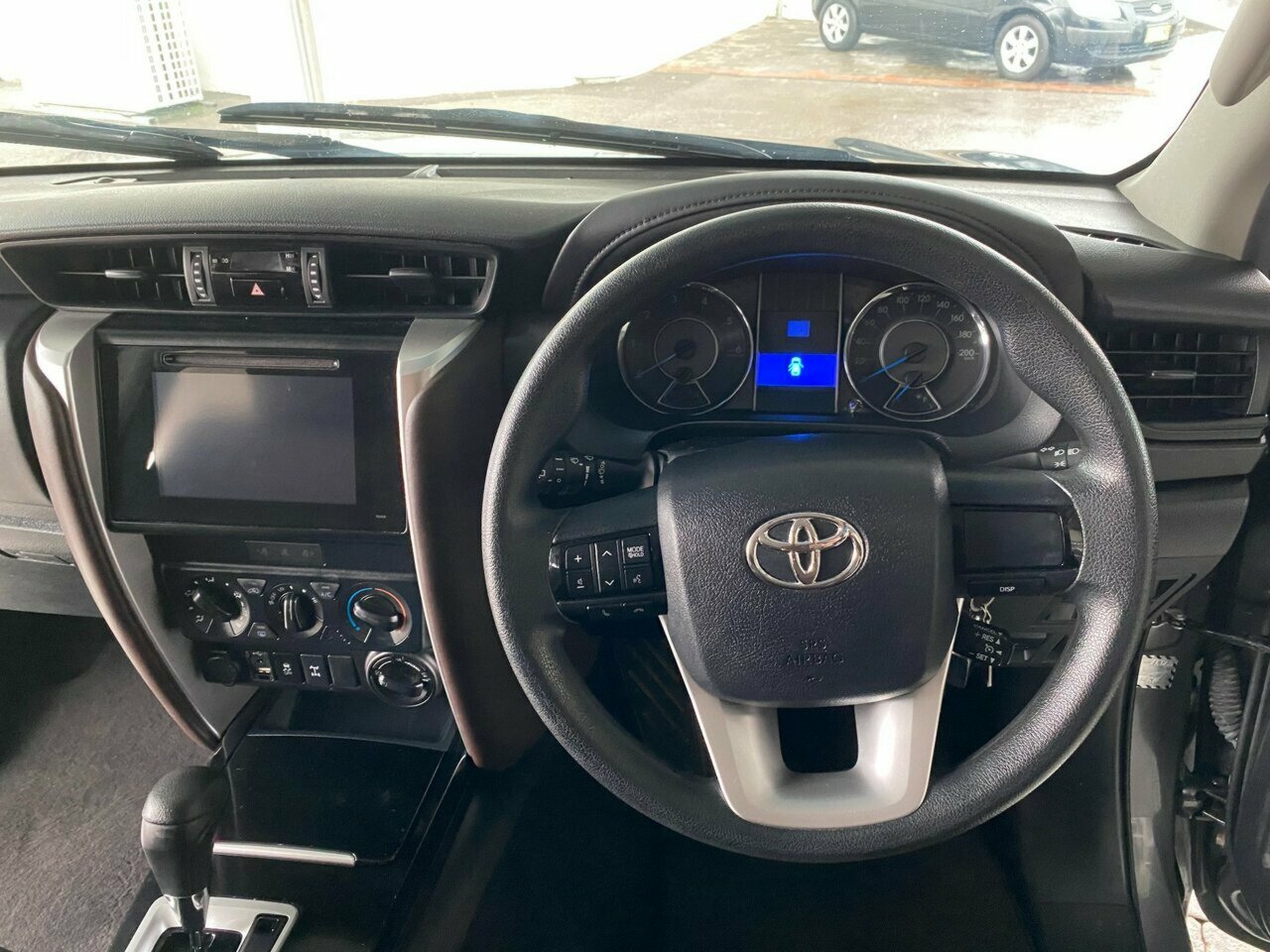 2016 Toyota Fortuner GUN156R GX SUV Image 18