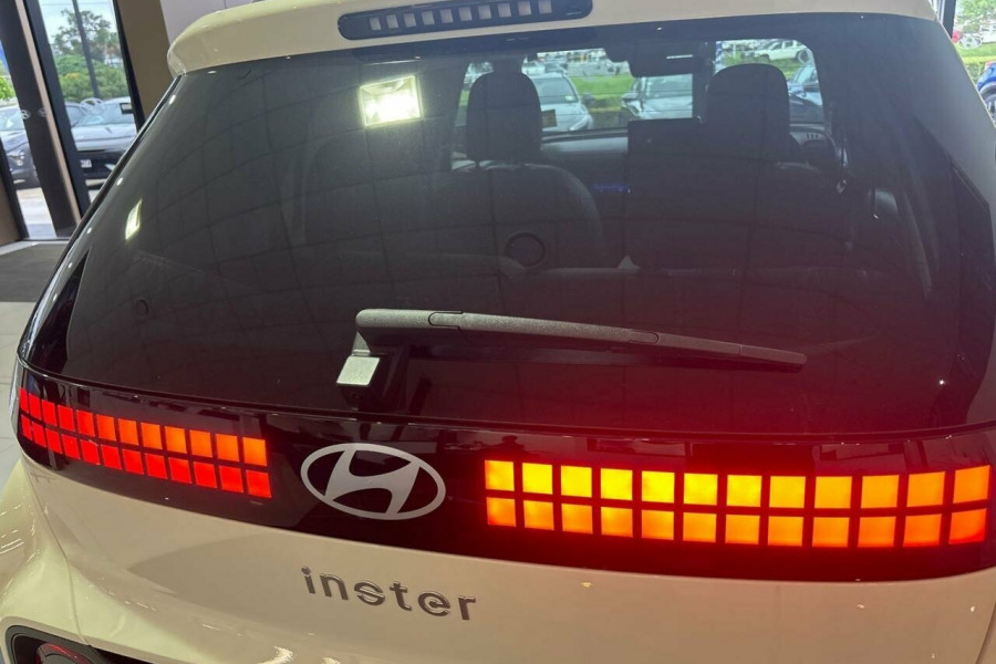 2025 Hyundai Inster  Extended Range SUV Image 25