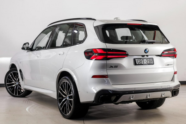 2026 BMW X5 G05 LCI xDrive30d M Sport SUV image 6