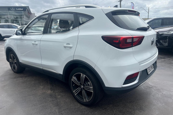 2018 MG ZS AZS1 Essence SUV Image 5