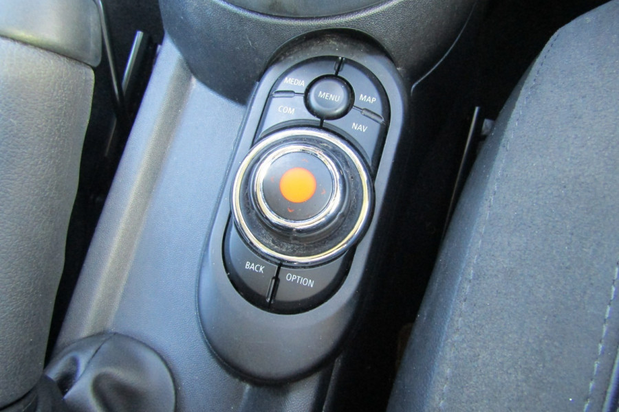 2020 MINI Hatch back Hatch Image 15