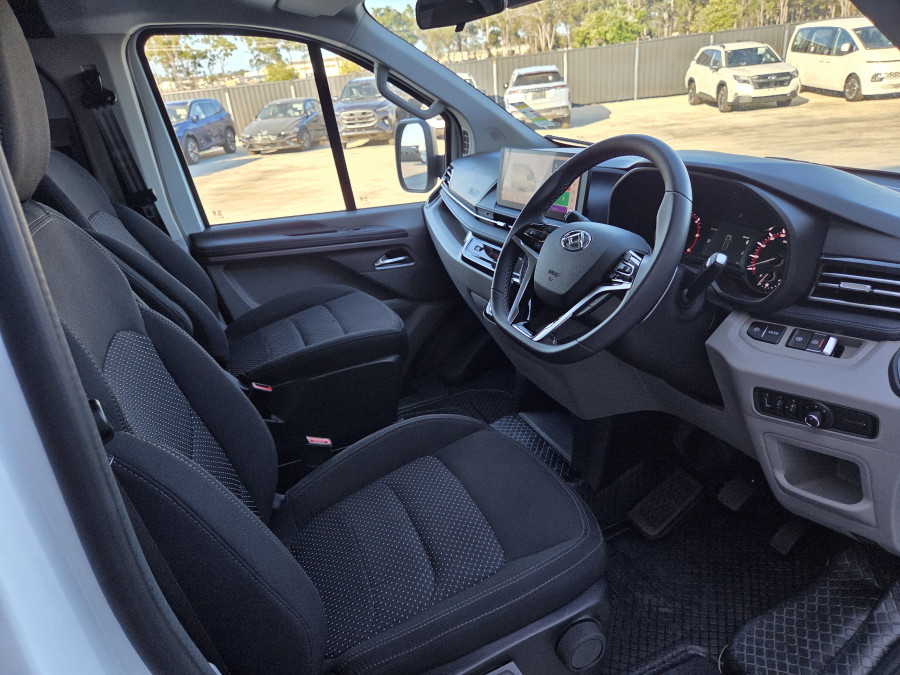 2026 LDV Deliver 7 Van Image 9