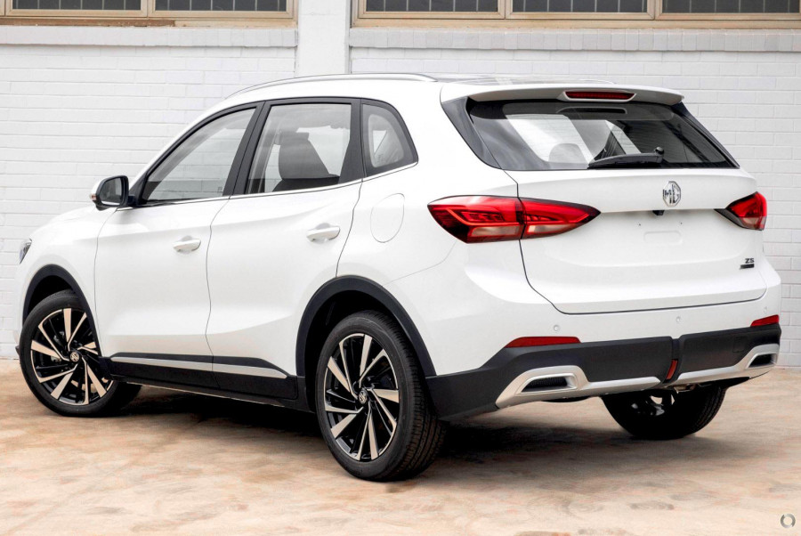 2024 MY24.5 MG ZS ZS32 Essence Hybrid+ SUV Image 11