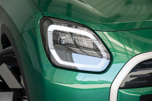 2024 MINI Countryman U25 SE Classic SUV image 21