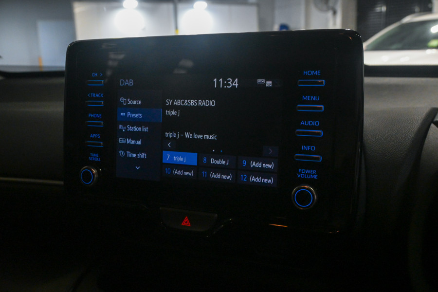 2020 Toyota Yaris Cross MXPJ10R GX SUV Image 18