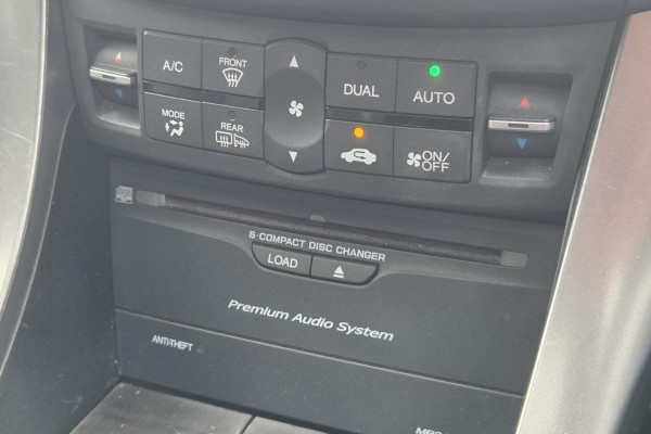 2012 Honda Accord Euro 8th Gen Luxury Sedan Image 19