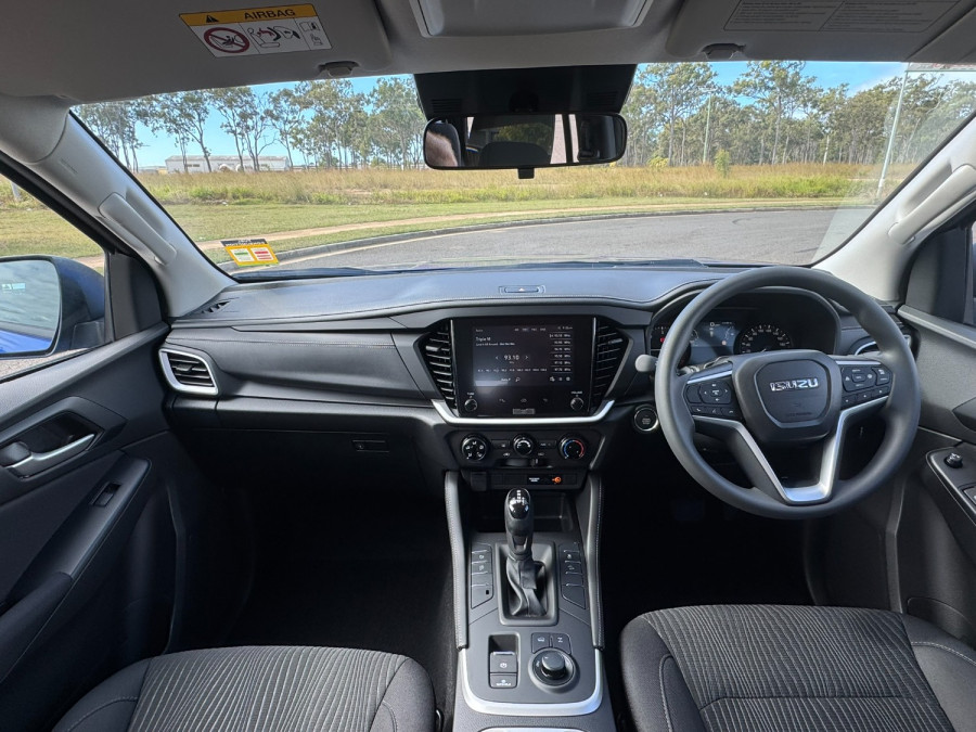2026 Isuzu MU-X RJ LS-M SUV Image 11