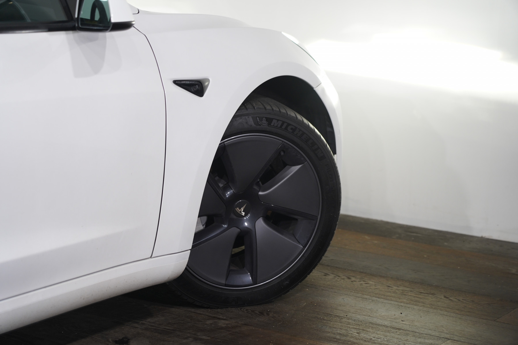2022 Tesla Model 3 3 Rear-Wheel Drive Sedan Image 9