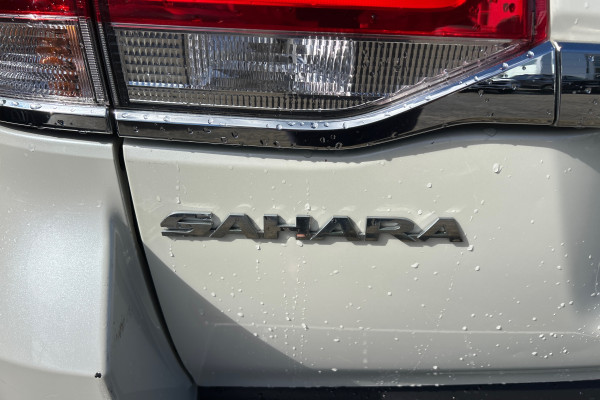 2016 Toyota LandCruiser VDJ200R Sahara SUV Image 23