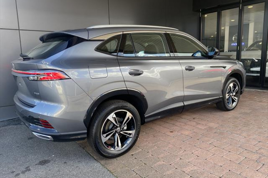 2024 MY24.5 MG HS AS33 Vibe SUV Image 11
