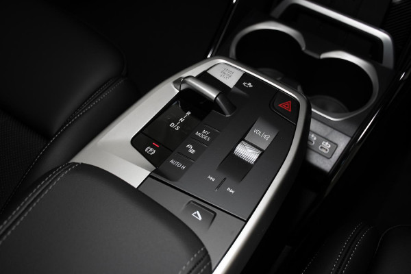 2026 BMW X1 U11 xDrive20i M Sport SUV image 13