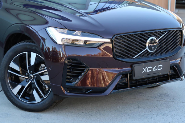 2025 Volvo XC60 UZ Plus T8 Plug-in Hybrid Dark SUV Image 9