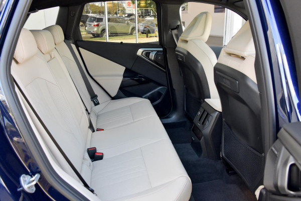 2026 BMW X3 G45 30e xDrive SUV image 5