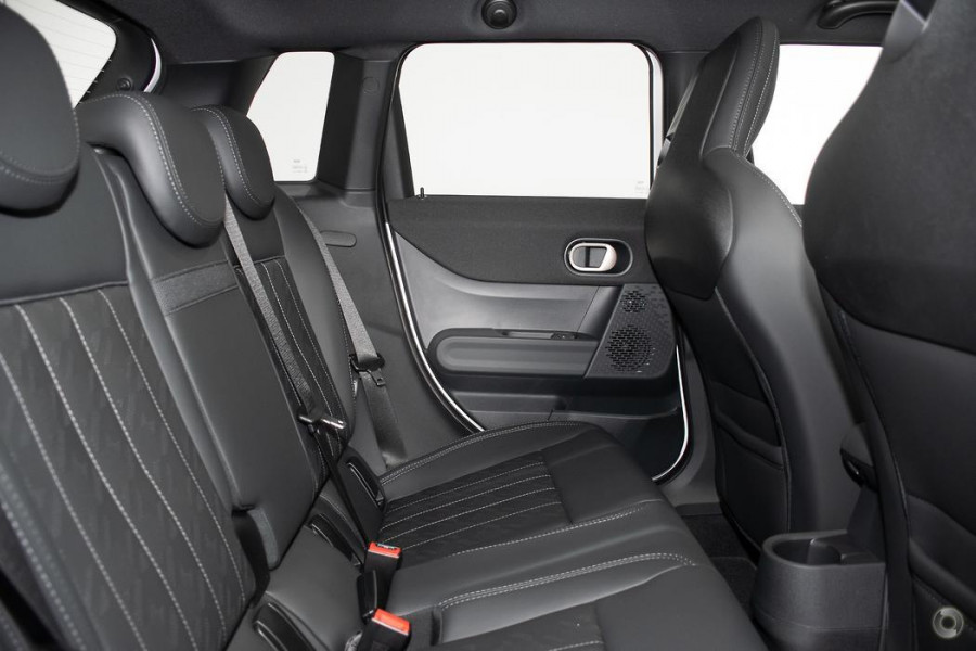 2026 MINI Cooper F65 C Favoured Hatch