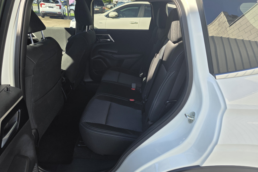 2024 Mitsubishi Outlander ZM LS SUV Image 10