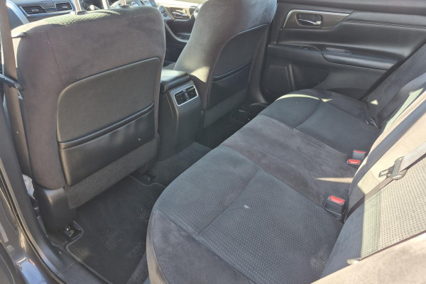 2016 Nissan Altima L33 ST Sedan Image 7