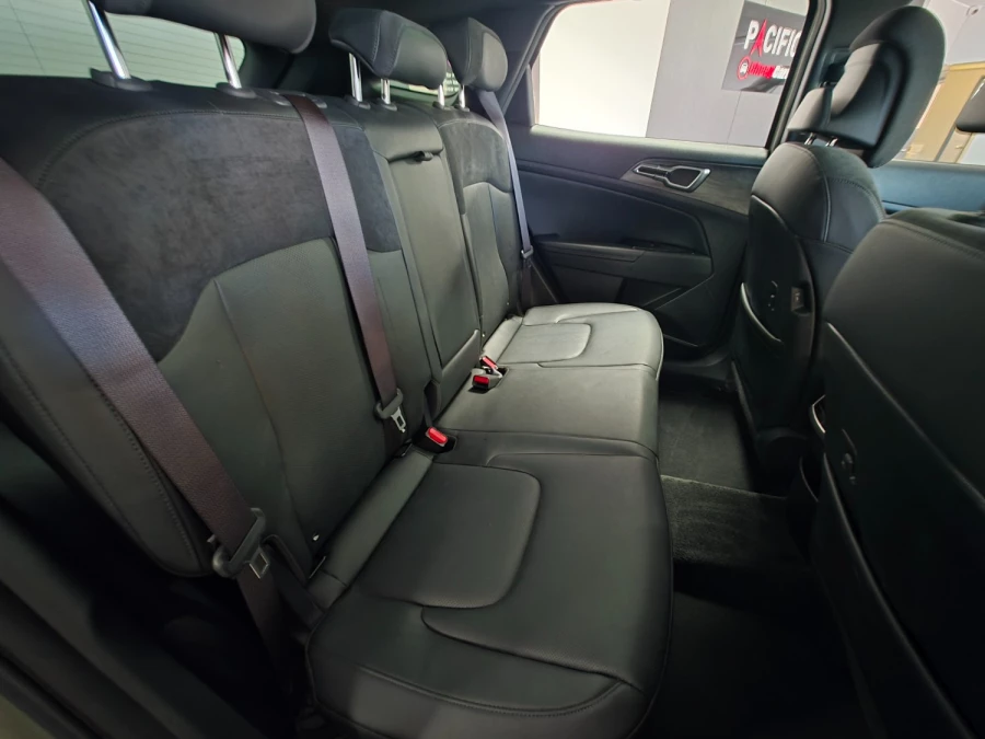 2022 Kia Sportage NQ5 GT-Line SUV Image 24