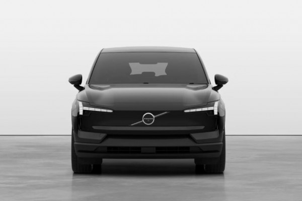 2025 Volvo EX30  Twin Motor Performance Ultra SUV Image 4
