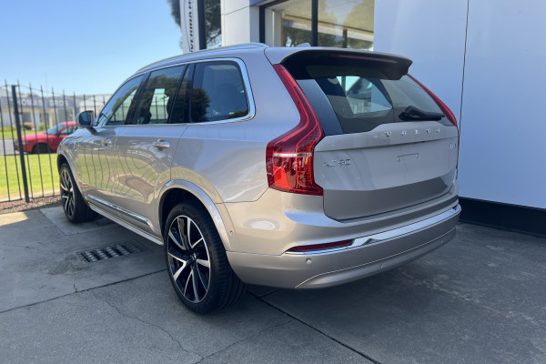 2024 Volvo XC90 L Series Ultimate B5 Bright SUV Image 5